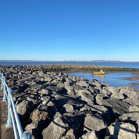 Stylish Apartments Near The Sea Front At Morecambe Heysham Extérieur photo